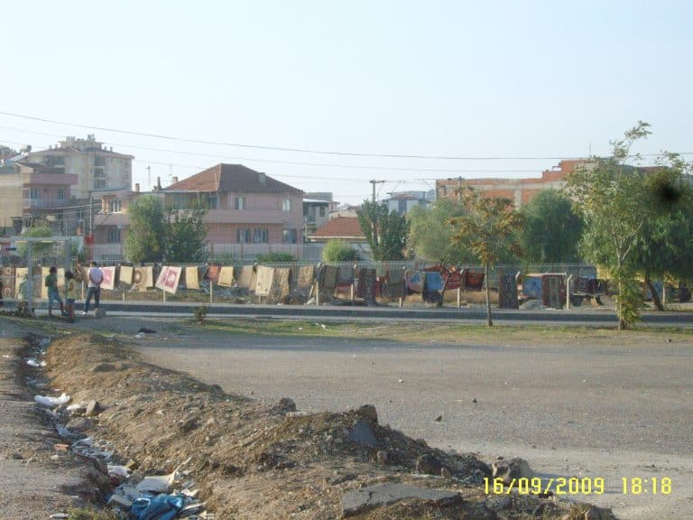 UCUZA HALI YIKAYAN BİR FİRMADAN GÖRÜNTÜLAR